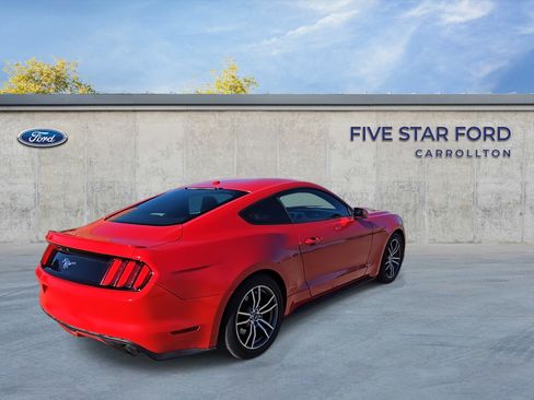 Used 2016 Ford Mustang Premium image 9