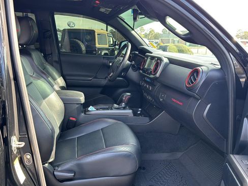 Used 2019 Toyota Tacoma TRD Pro image 11