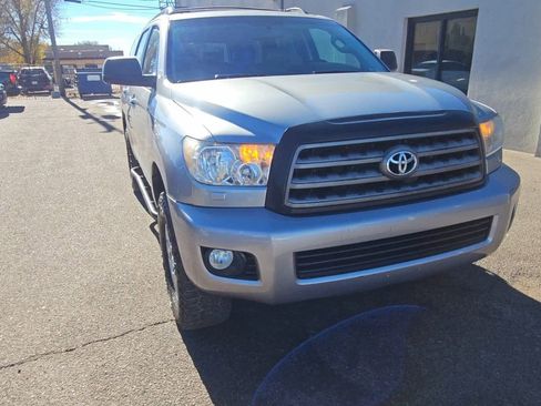 Used 2008 Toyota Sequoia Limited image 2