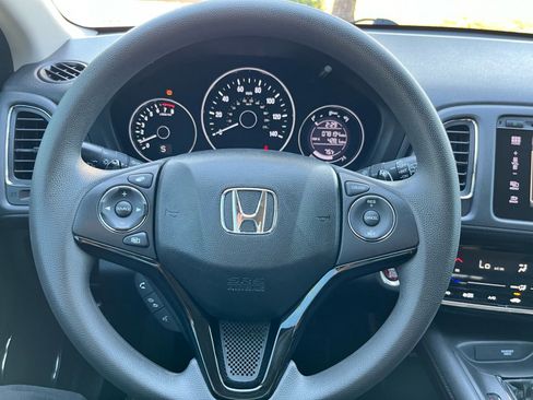 Used 2017 Honda HR-V EX image 24