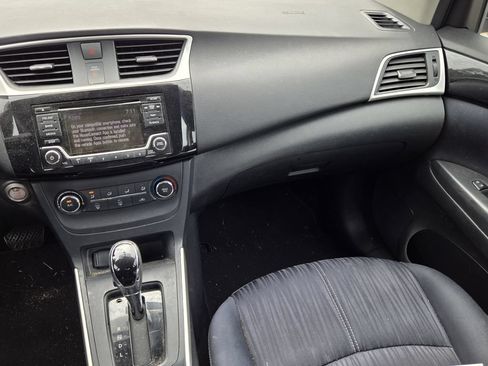 Used 2016 Nissan Sentra SV FWD image 12