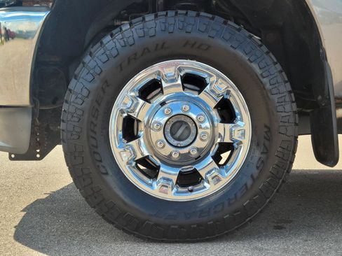 Used 2012 Ford F250 XLT w/ XLT Premium Pkg AWD/4WD image 20