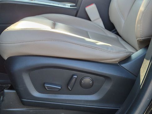 Certified 2020 Ford Explorer XLT w/ Equipment Group 202A image 23