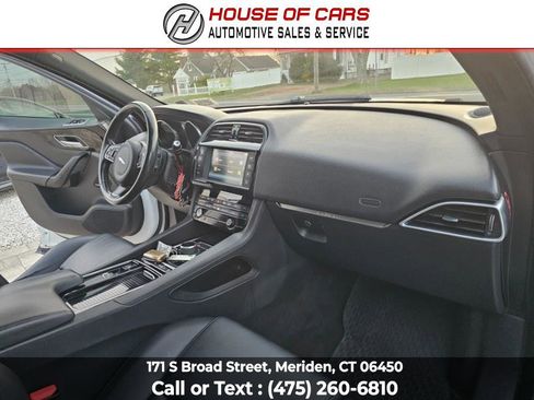 Used 2018 Jaguar F-PACE Premium AWD/4WD image 47