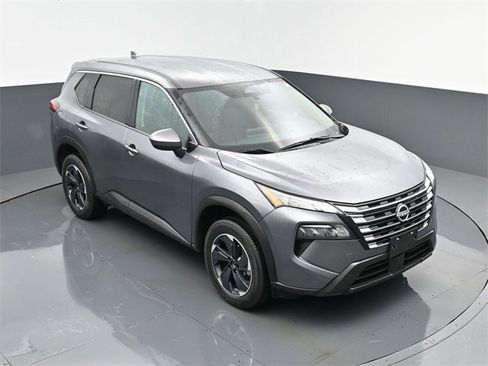 Used 2024 Nissan Rogue SV image 19