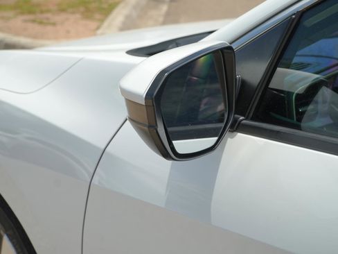 Used 2018 Honda Civic EX-L image 11