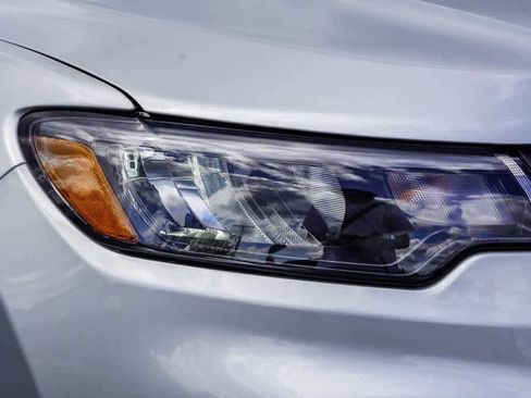 New 2025 Jeep Compass Sport image 33