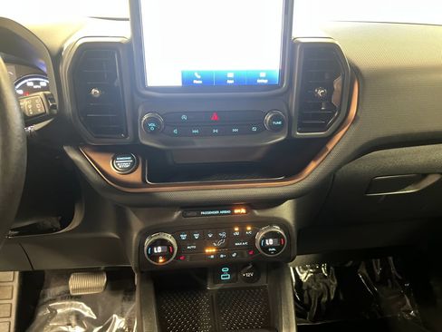 Used 2021 Ford Bronco Sport Outer Banks AWD/4WD image 23
