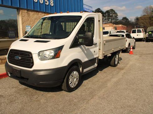 Used 2018 Ford Transit 250 138 image 4
