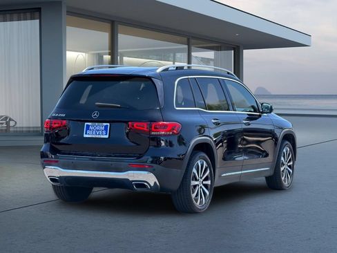 Used 2022 Mercedes-Benz GLB 250 image 4