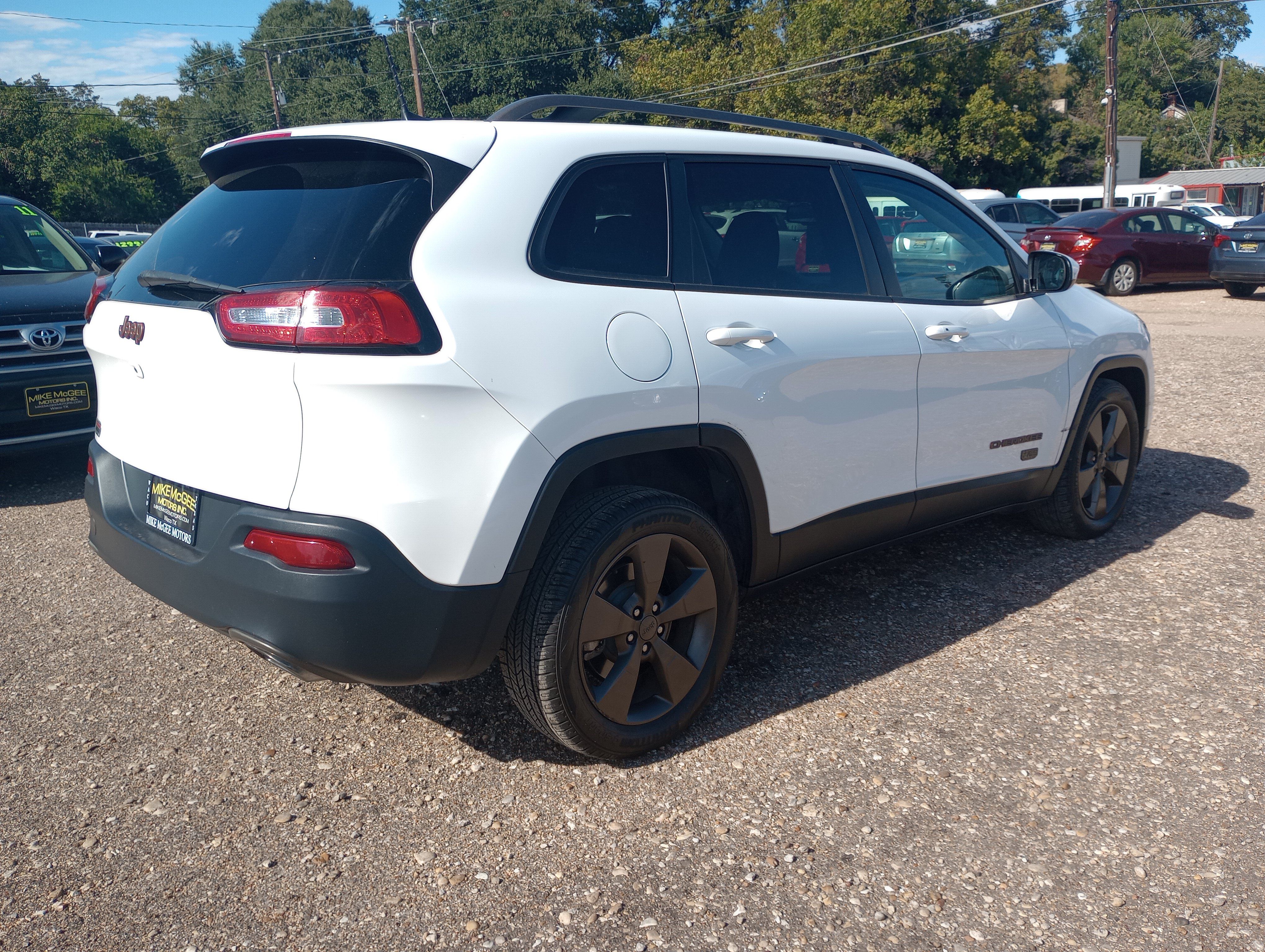 Used 2016 Jeep Cherokee 75th Anniversary FWD image 9