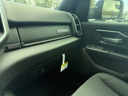 New 2025 RAM 1500 Big Horn AWD/4WD image 25