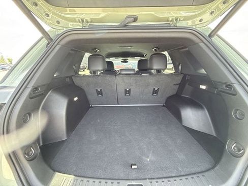Used 2026 Chevrolet Equinox LT w/ Convenience Package II FWD image 22