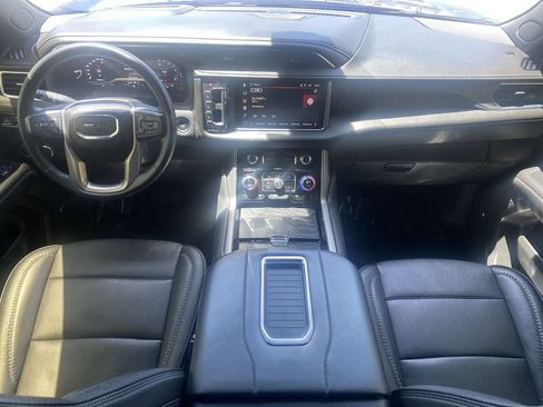 Used 2023 GMC Yukon XL Denali AWD/4WD image 21