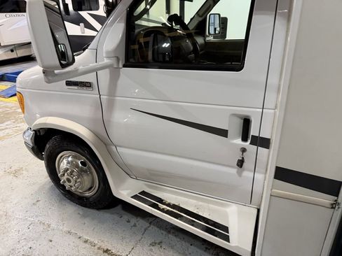 Used 2007 Ford E-450 and Econoline 450 image 7