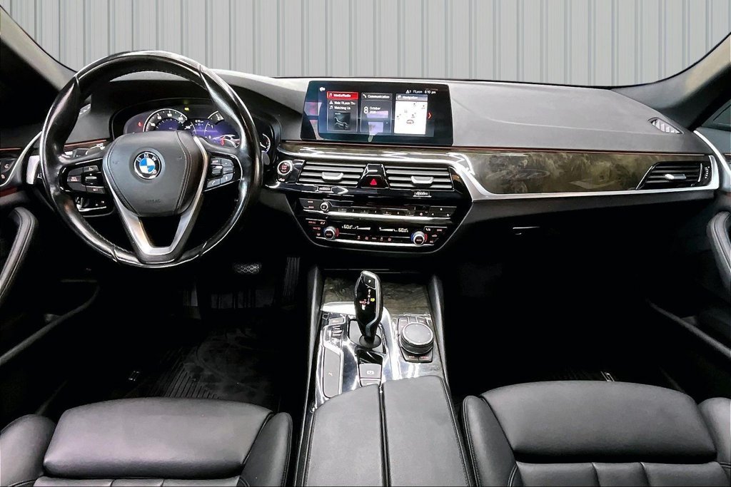 Used 2017 BMW 530i xDrive AWD/4WD image 7