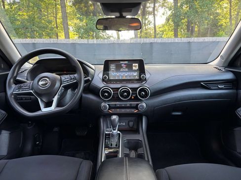 Used 2025 Nissan Sentra SV FWD image 31