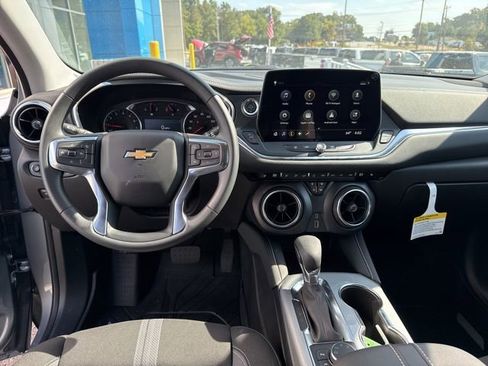 New 2025 Chevrolet Blazer LT w/ Midnight/Sport Edition image 22