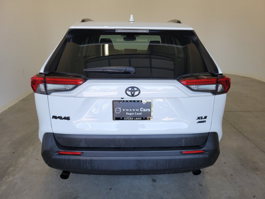 Used 2024 Toyota RAV4 XLE AWD/4WD image 6