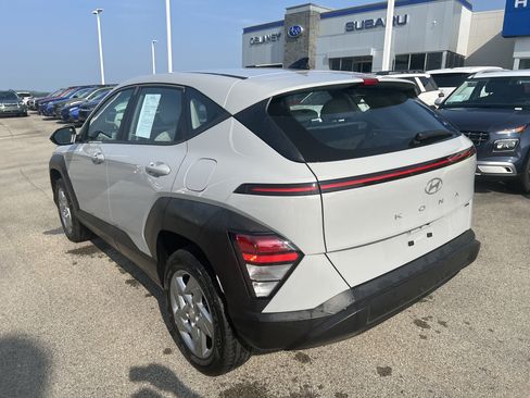 Used 2024 Hyundai Kona SE AWD/4WD image 5