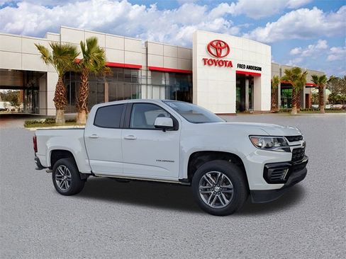 Used 2022 Chevrolet Colorado W/T w/ Custom Special Edition image 2