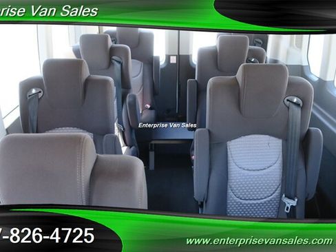 Used 2022 Ford Transit 350 XLT RWD image 2