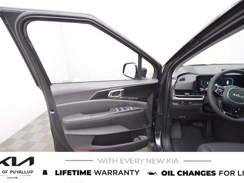 New 2026 Kia Carnival SX Prestige image 9