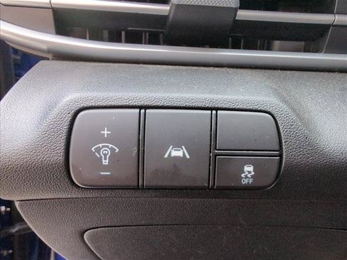 Certified 2023 Hyundai Elantra SEL FWD image 17