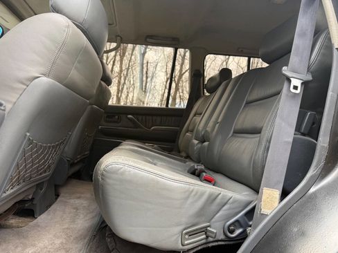Used 1996 Toyota Land Cruiser image 89