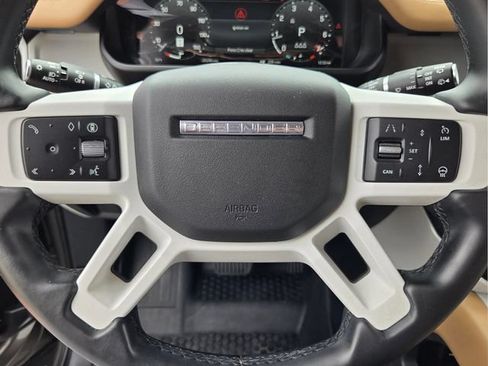 Used 2025 Land Rover Defender 110 S AWD/4WD image 28