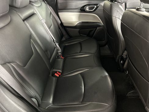 Used 2025 Jeep Compass Limited image 24