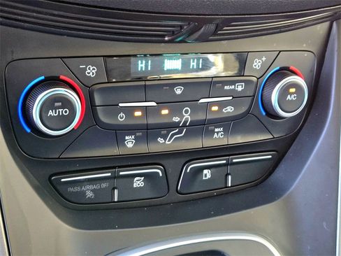 Used 2017 Ford C-MAX SE image 20