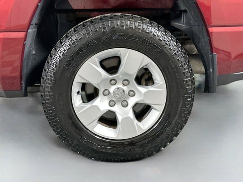 Used 2020 RAM 1500 Big Horn AWD/4WD image 29