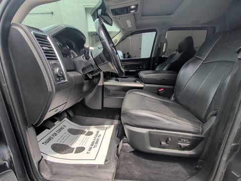 Used 2018 RAM 2500 Laramie w/ Convenience Group AWD/4WD image 10