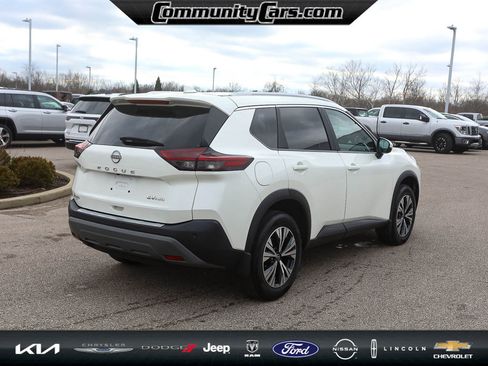 Used 2023 Nissan Rogue SV w/ SV Premium Package image 6