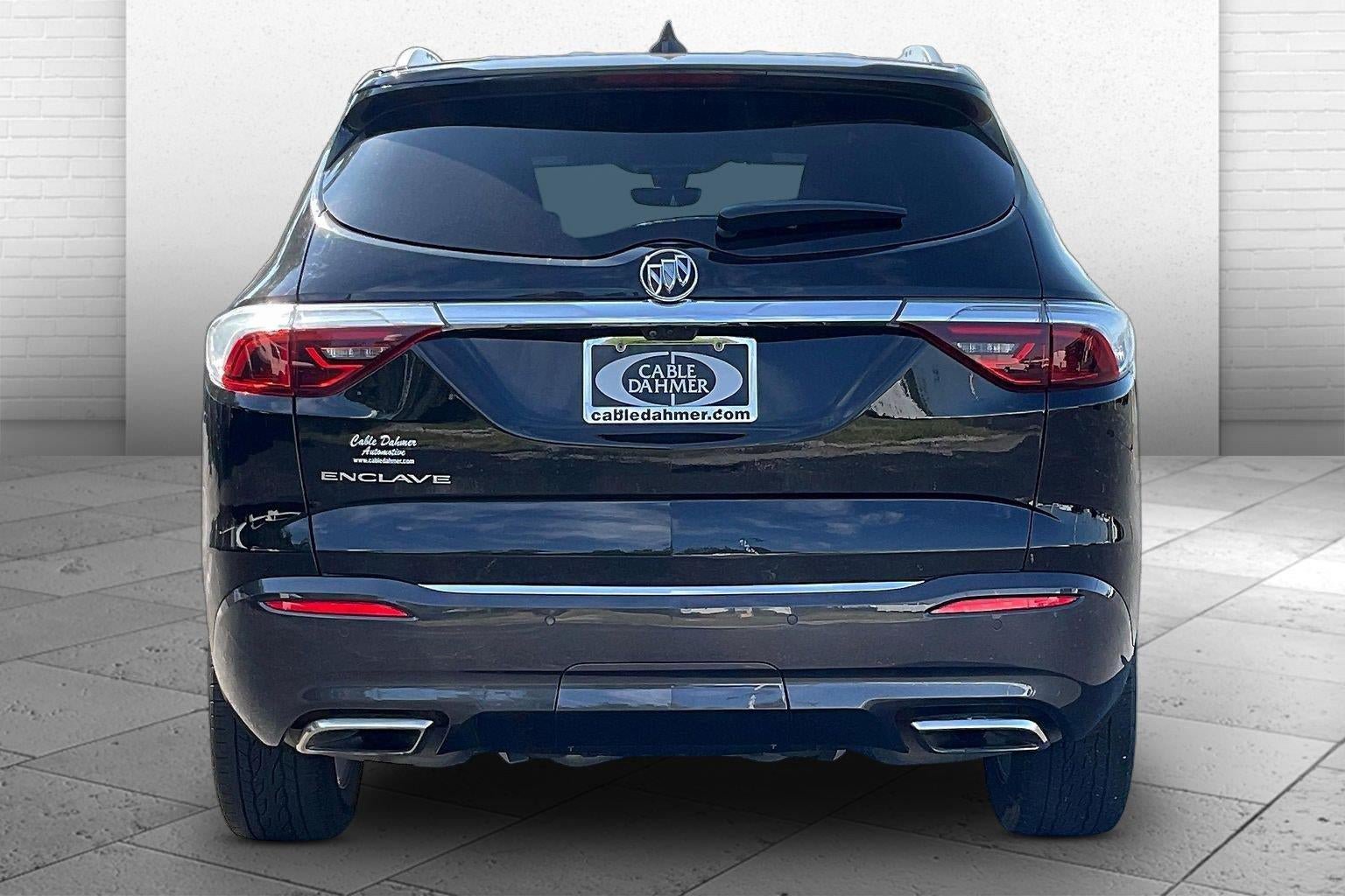 Used 2022 Buick Enclave Premium w/ Experience Buick Package FWD image 3