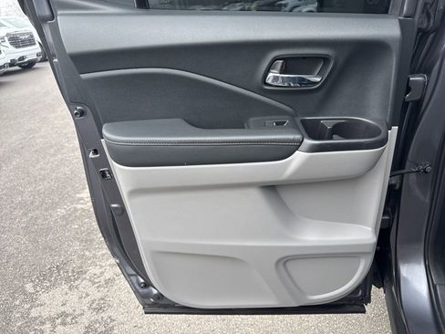 Used 2023 Honda Ridgeline RTL-E image 31