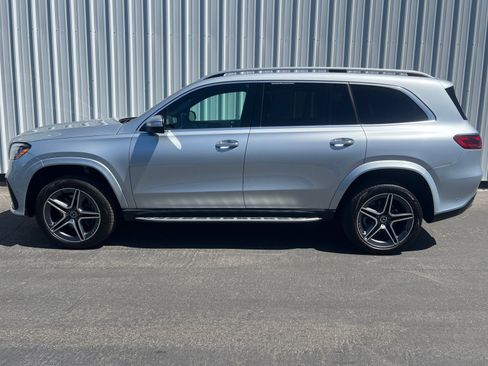 Used 2026 Mercedes-Benz GLS 450 4MATIC image 3