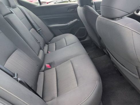 Used 2025 Nissan Altima 2.5 SV FWD image 29