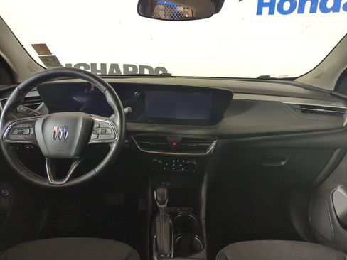 Used 2024 Buick Encore GX Preferred w/ Comfort Package FWD image 10
