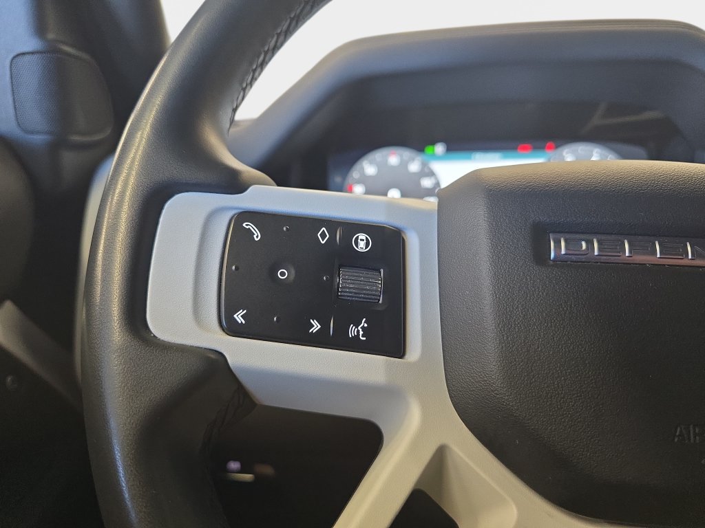 Certified 2025 Land Rover Defender 110 S AWD/4WD image 19
