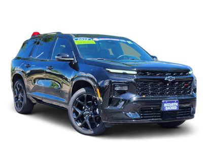 Used 2025 Chevrolet Traverse RS