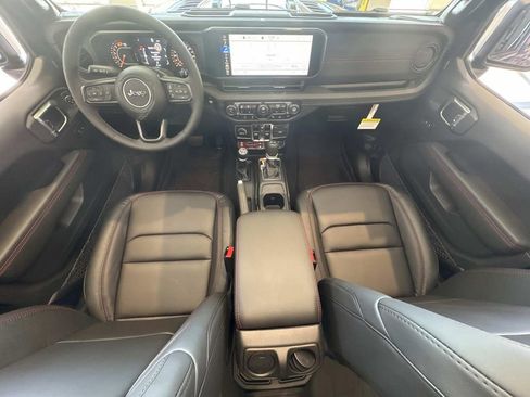 New 2026 Jeep Wrangler Unlimited Rubicon image 19