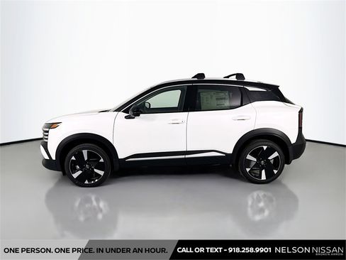 New 2026 Nissan Kicks SR w/ SR Premium Package image 8