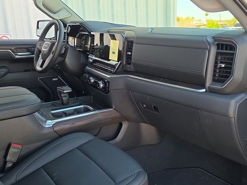 Used 2026 GMC Sierra 1500 SLT w/ SLT Premium Package image 39