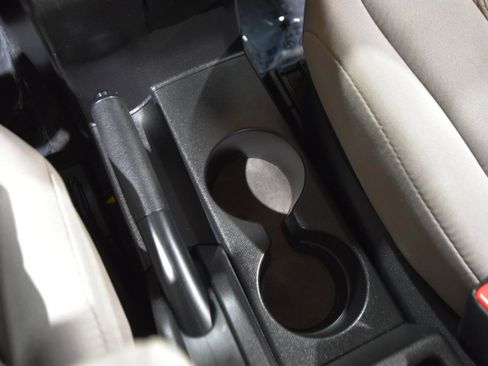 Used 2014 MAZDA MAZDA5 Touring image 26