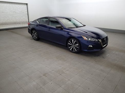 Used 2021 Nissan Altima 2.5 SR w/ SR Premium Package FWD image 11