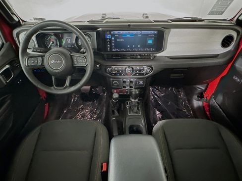 Used 2025 Jeep Wrangler Willys image 26