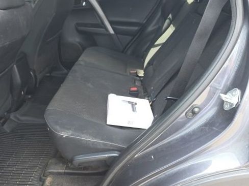 Used 2016 Toyota RAV4 XLE AWD/4WD image 8