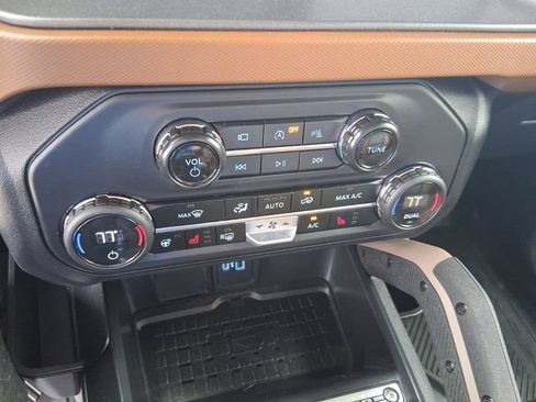 Used 2024 Ford Bronco Outer Banks AWD/4WD image 14